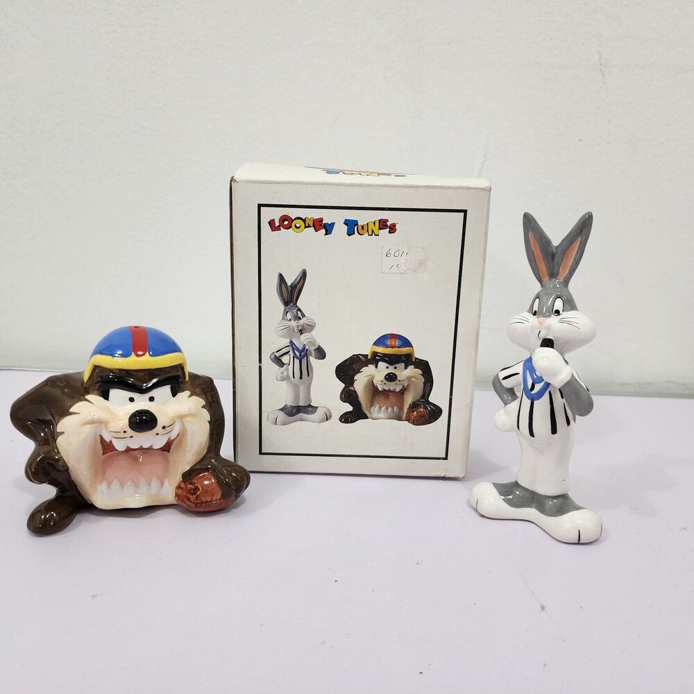 TAZ & BUGS BUNNY SALT PEPPER SHACKERS  BASEBALL LOONEY TUNES WARNER BROS. 1993